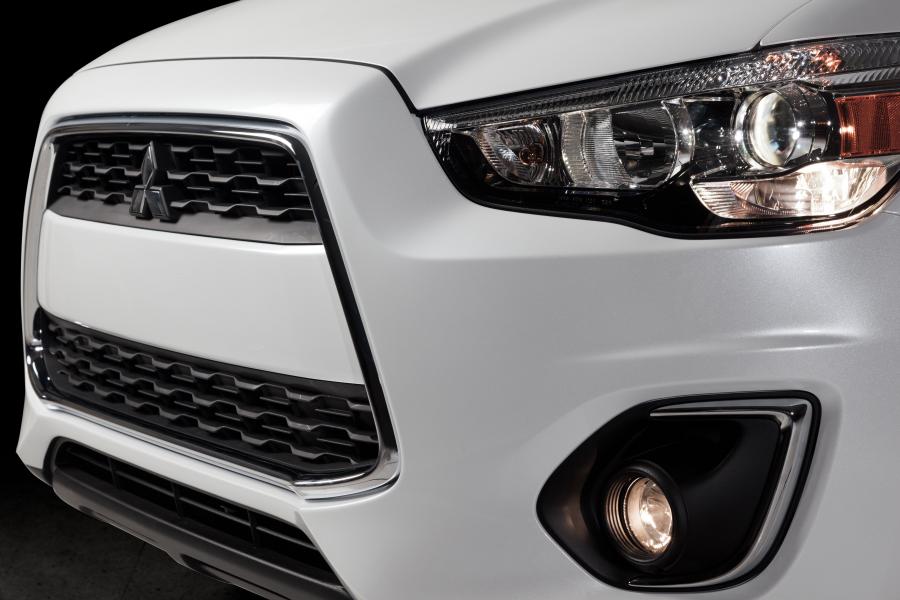  Mitsubishi Outlander Sport 2013 года  (фото 11 из 83)